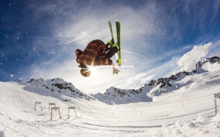 壹号娱乐下载-武磊激战素氏兄弟，核战番外篇中的高中生传奇